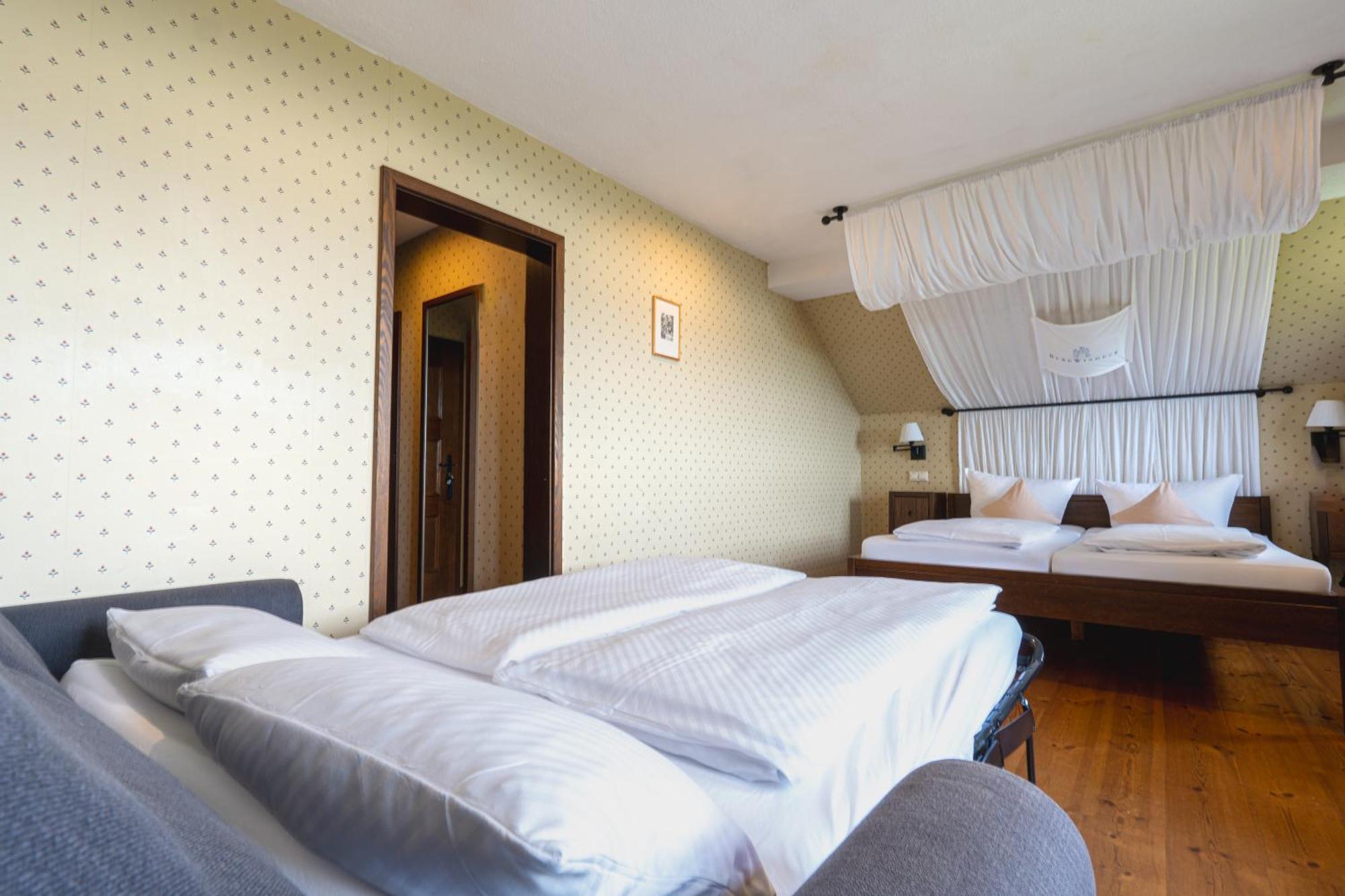 Burg Windeck ***S Hotel Buehl  Phòng bức ảnh