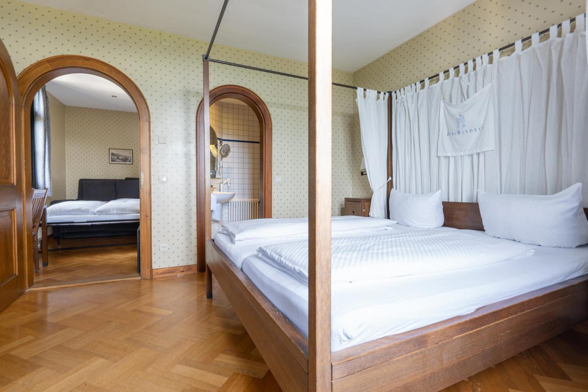 Burg Windeck ***S Hotel Buehl  Phòng bức ảnh